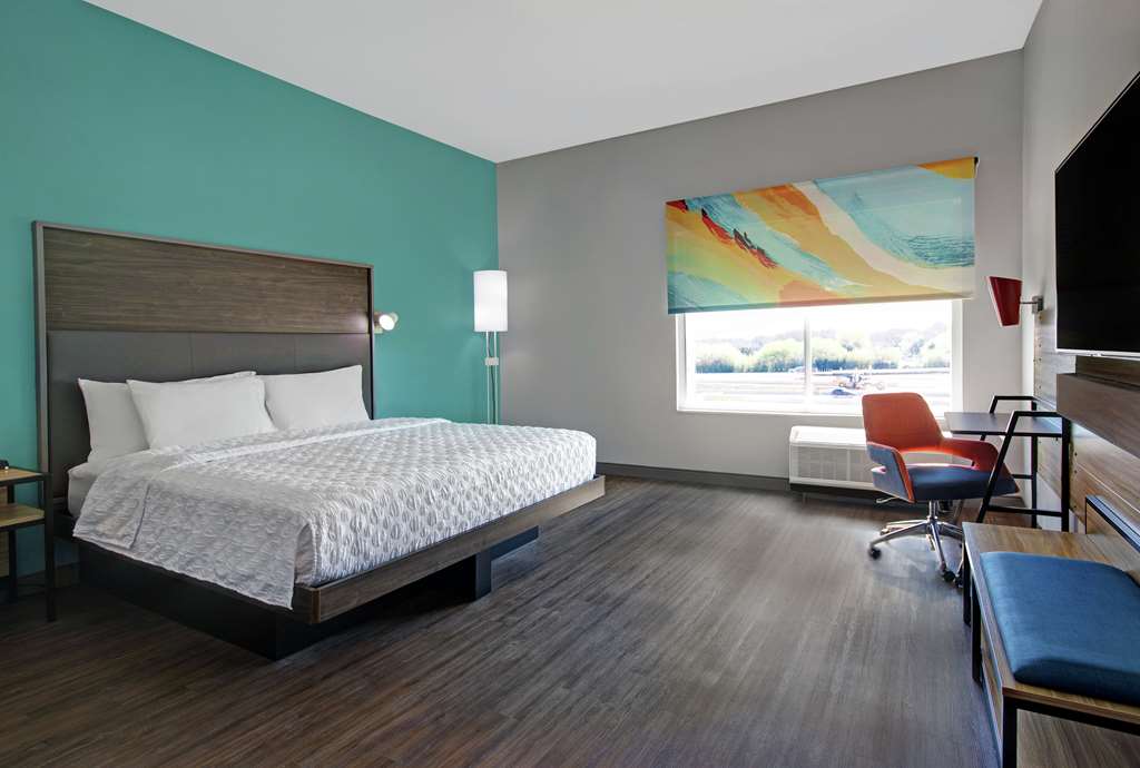Фото Tru by Hilton Austin Airport, Tx