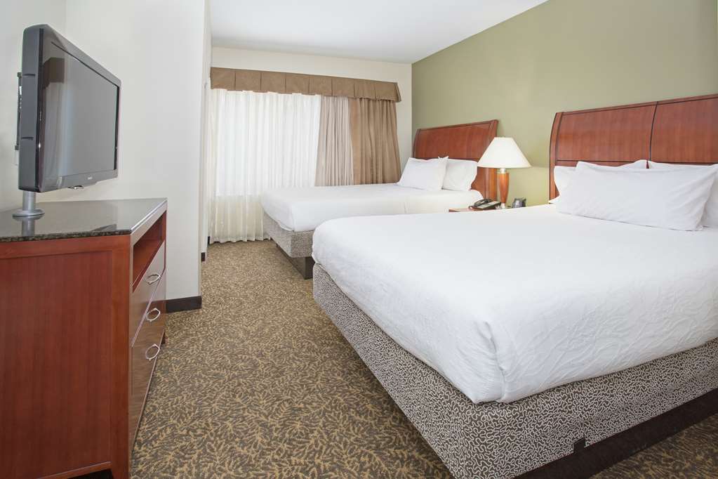 Фото Hilton Garden Inn Phoenix/Avondale
