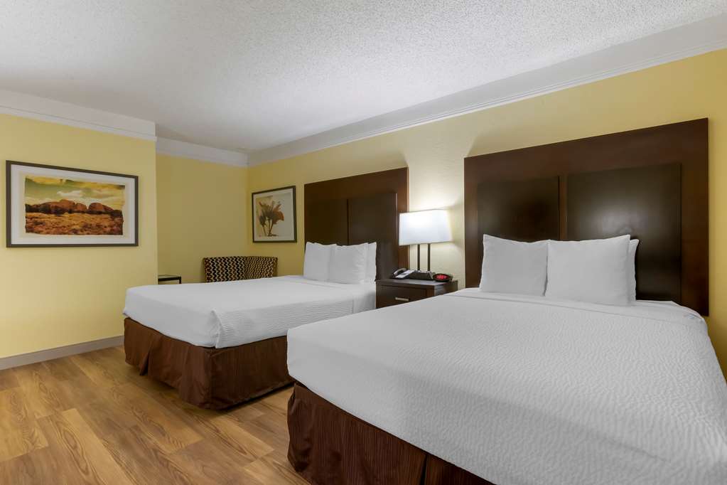 Фото Best Western Phoenix Goodyear Inn