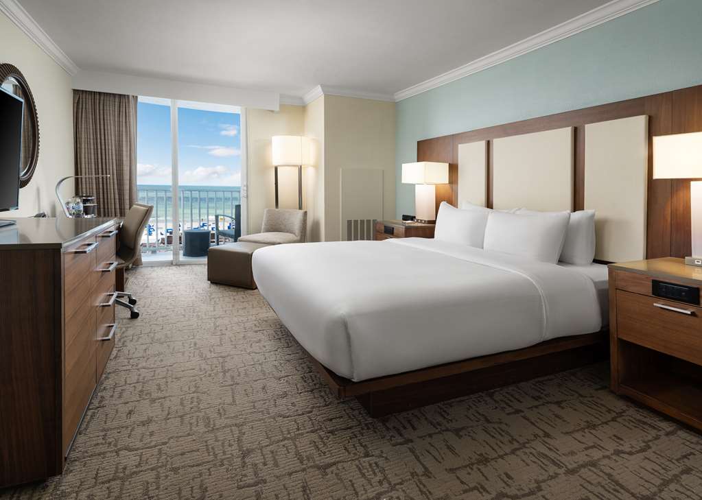 Фото Hilton Clearwater Beach Resort & SPA