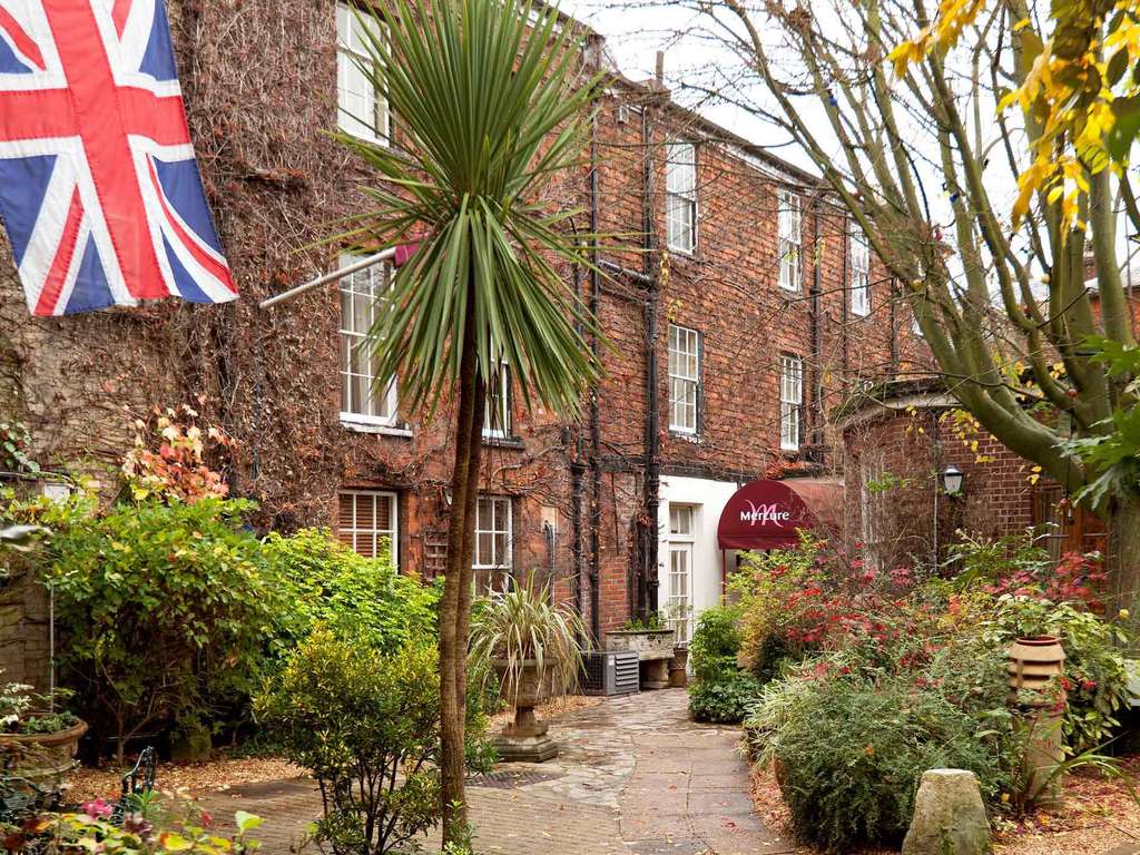 Фото Mercure Salisbury White Hart Hotel