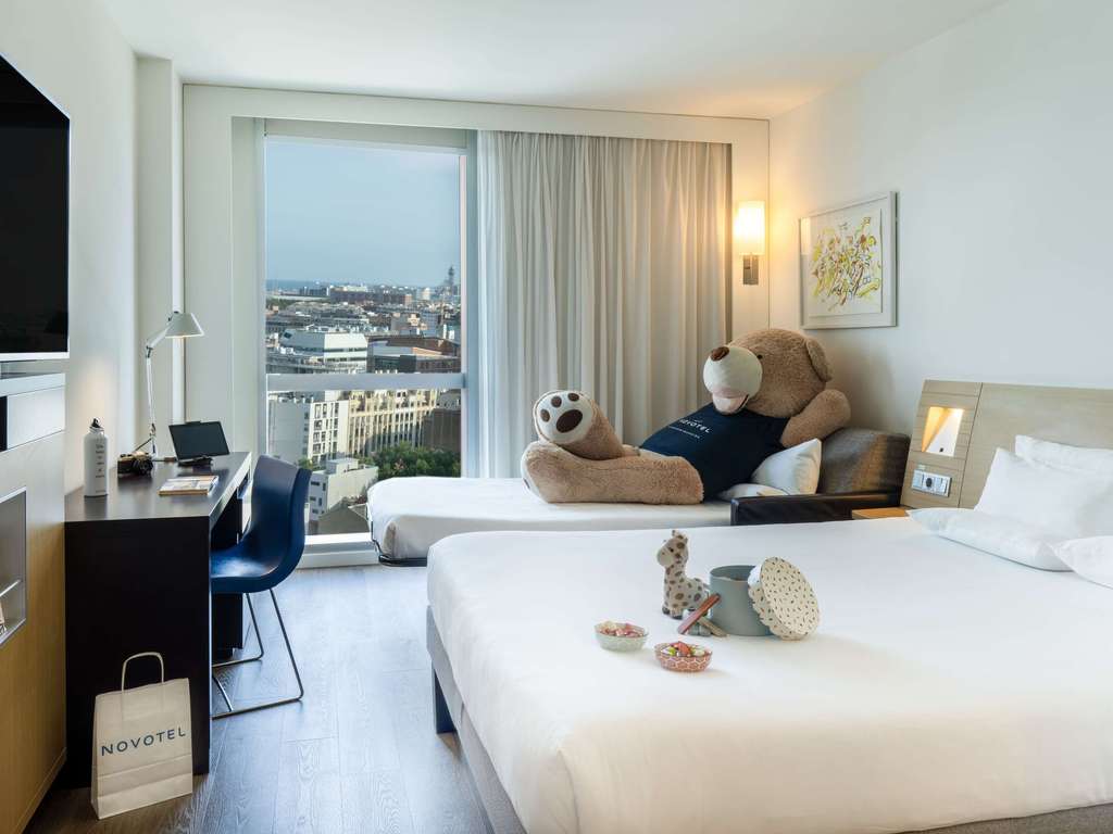 Фото Novotel Barcelona City