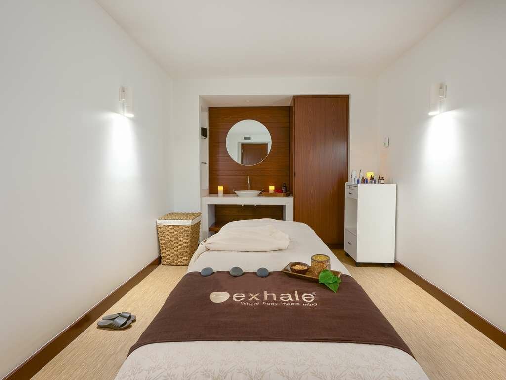 Фото Hamilton Princess & Beach Club A Fairmont Managed Hotel