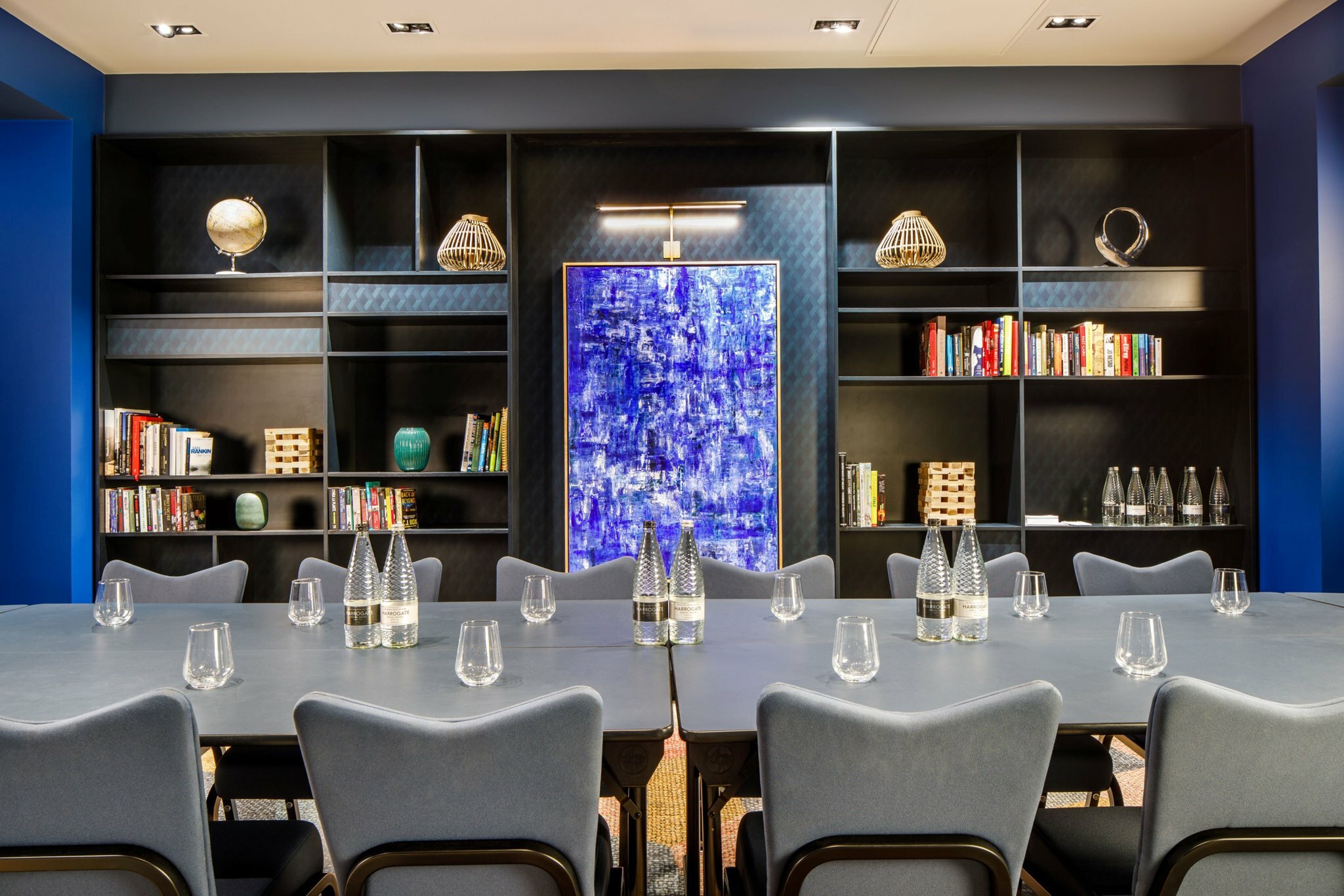 Фото Staybridge Suites London Heathrow - Bath Road, an Ihg Hotel