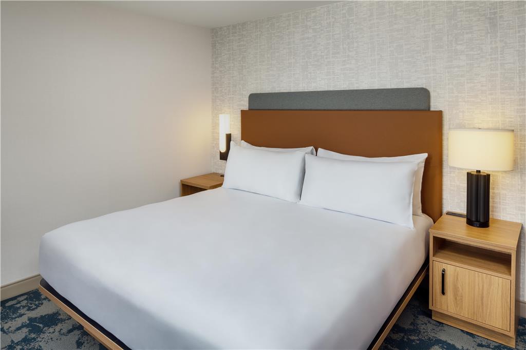 Фото Hampton Inn Nashua