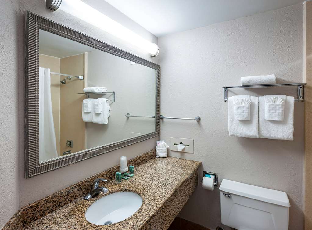 Фото Best Western New Smyrna Beach Hotel & Suites