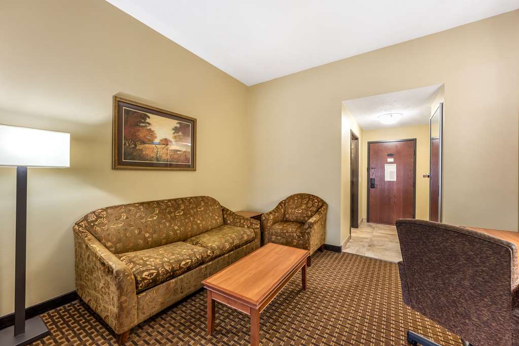 Фото Best Western Plus Grand Island Inn & Suites
