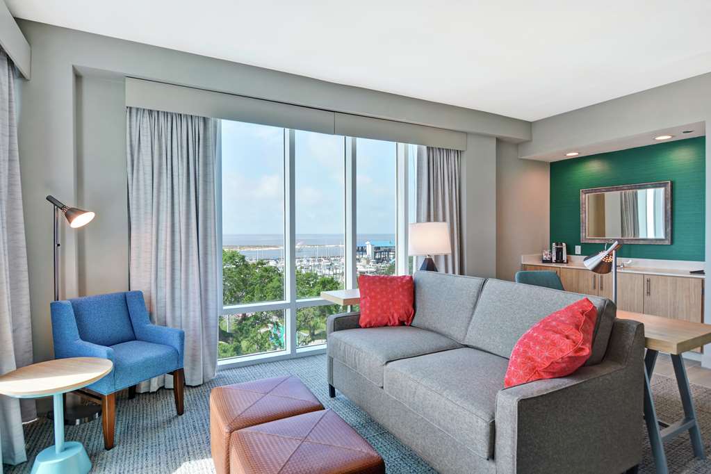 Фото Hilton Garden Inn Biloxi