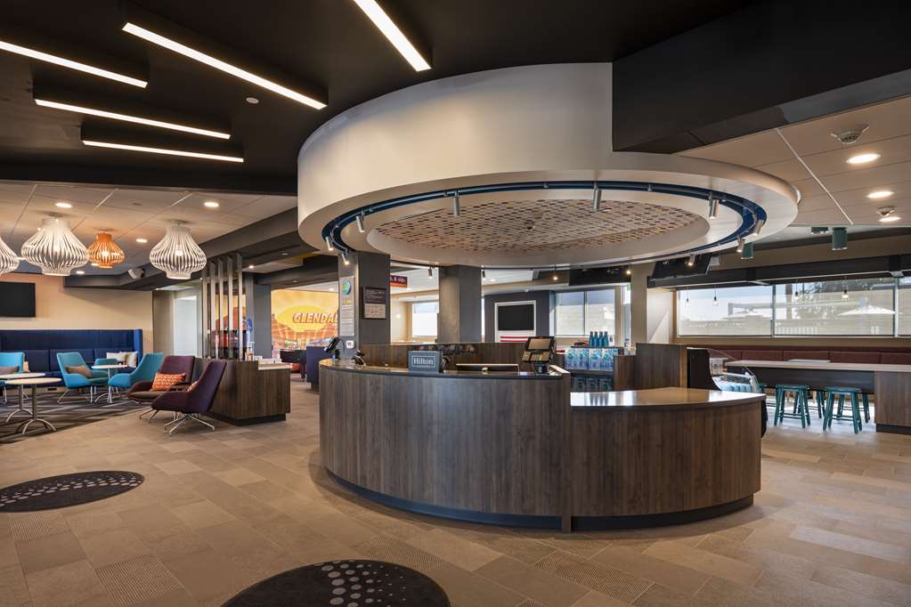 Фото Tru by Hilton Phoenix Glendale Westgate, Az