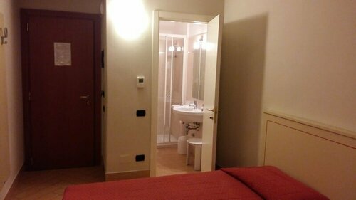Гостиница Hotel Cavour Asti в Асти