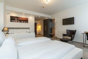 Гостиница Hotel in Laisen в Ройтлингене