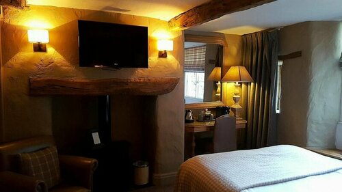 Гостиница The Queen's Head Inn and Restaurant в Конистоне