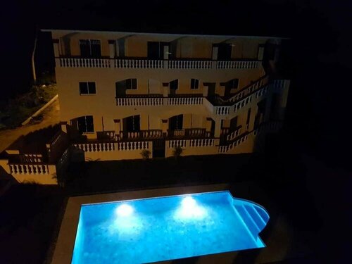 Гостиница Apartamentos Nuevo Amanecer в Провинции Эспайльят