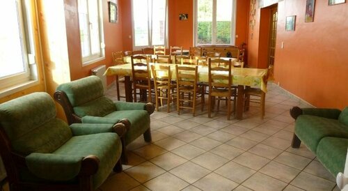 Гостиница La Ferme Des P'tits Loups в Пероне