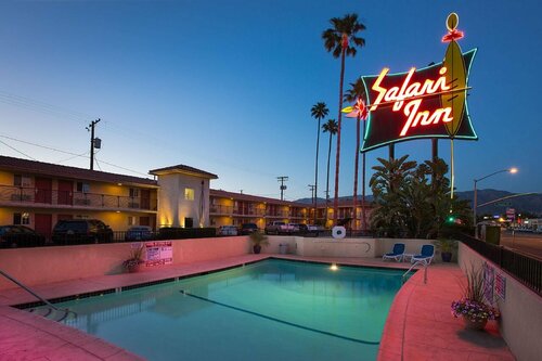Гостиница Safari Inn, a Coast Hotel в Бербанке