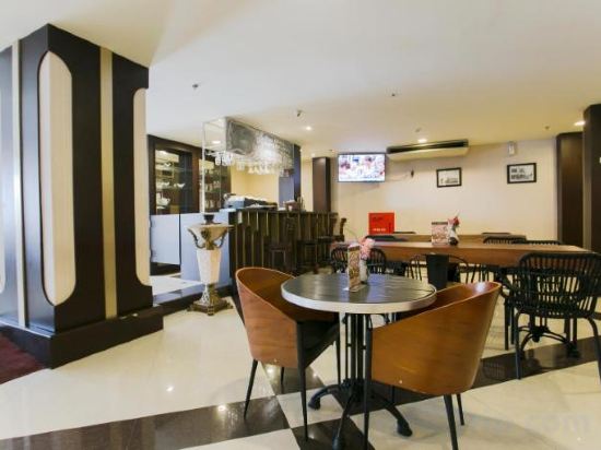 Фото Varna Culture Hotel Soerabaia Surabaya