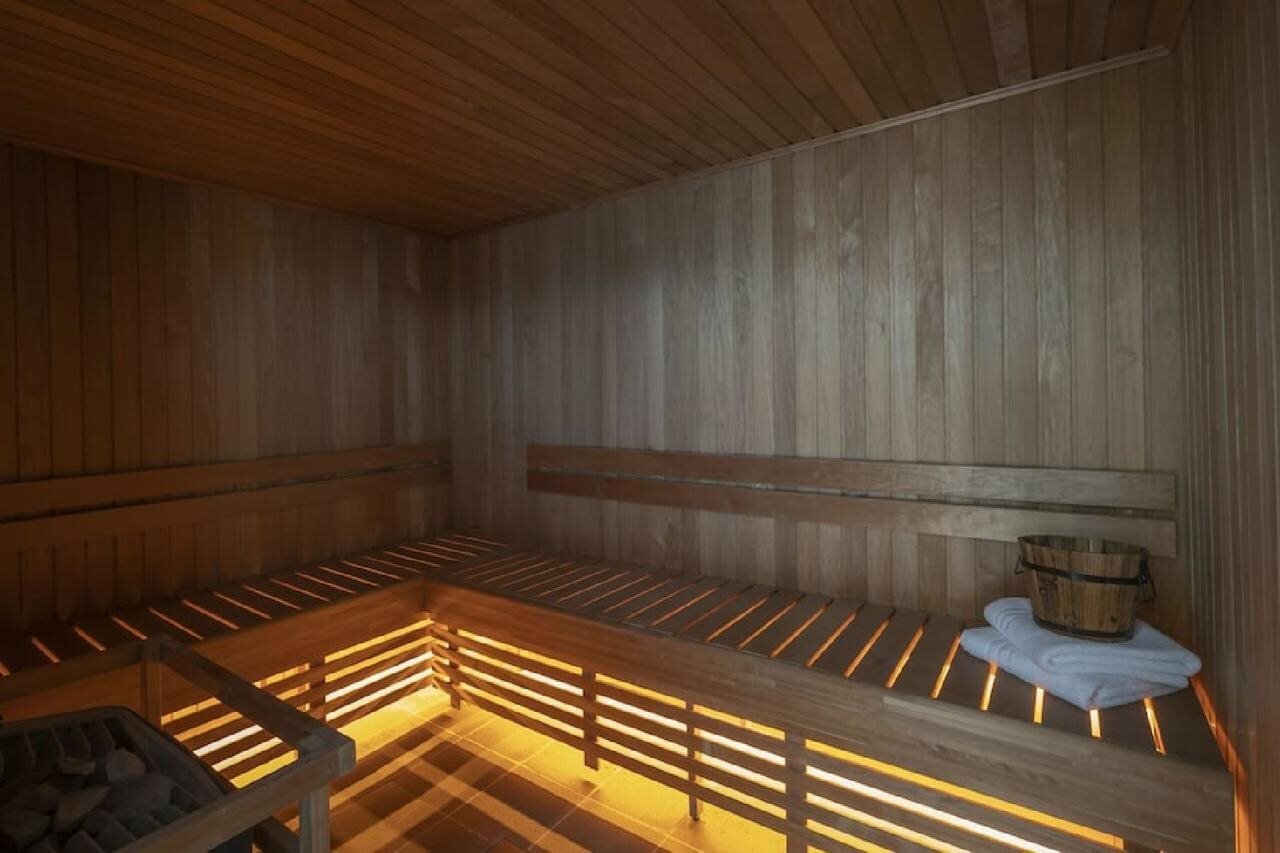 Фото Clayton Hotel Belfast