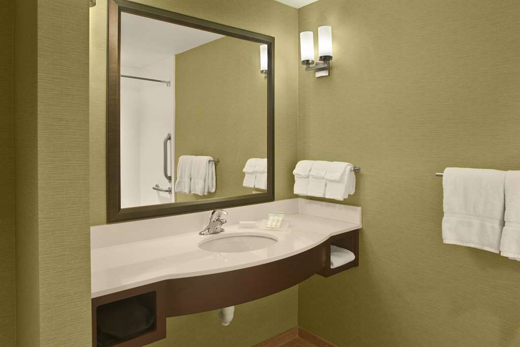 Фото Hilton Garden Inn Akron