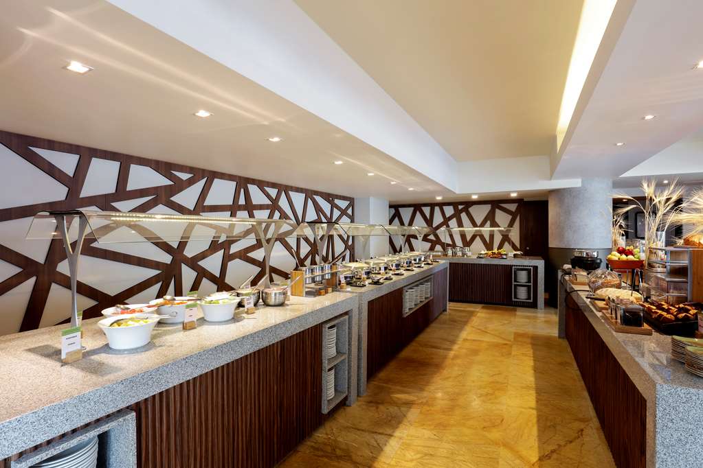 Фото Hilton Garden Inn Mexico City Santa Fe