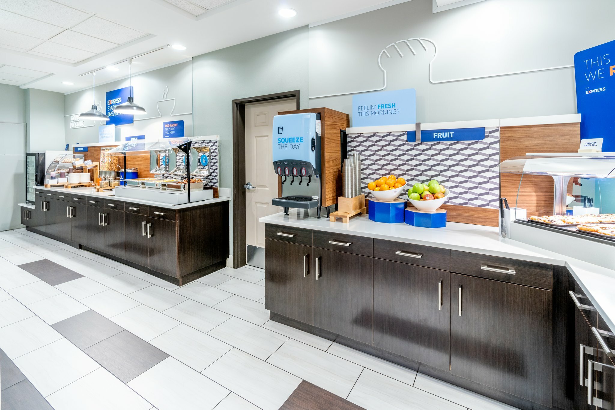 Фото Holiday Inn Express Hotel & Suites Denver North - Thornton, an Ihg Hotel