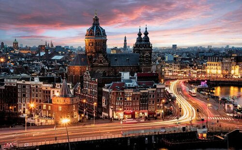 Гостиница DoubleTree by Hilton Amsterdam Centraal Station в Амстердаме