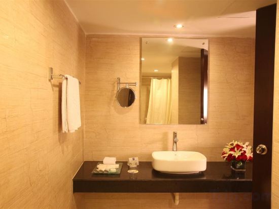 Фото Dhaka Regency Hotel & Resort