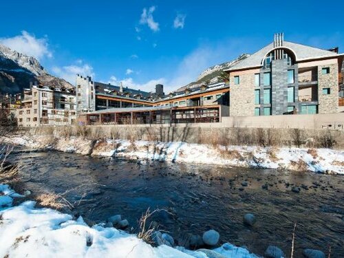 Гостиница Sommos Hotel Aneto в Арагоне