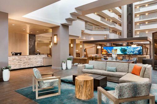 Гостиница Embassy Suites Monterey Bay в Монтерее