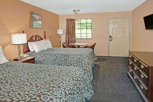 Гостиница Days Inn by Wyndham Marietta White Water в Мариетте