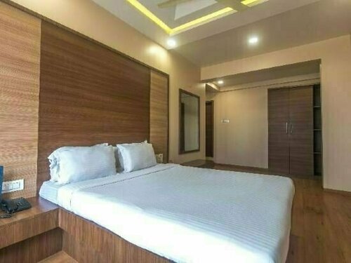 Гостиница Townhouse Oak Hotel Mahadev Residency в Бхиванди