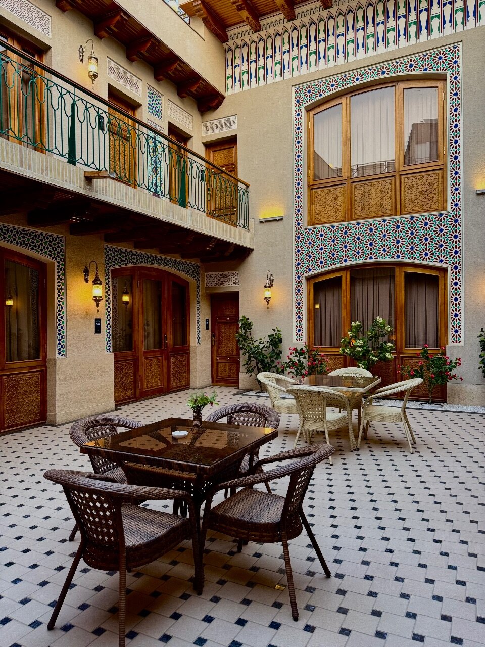 Фото отеля 1