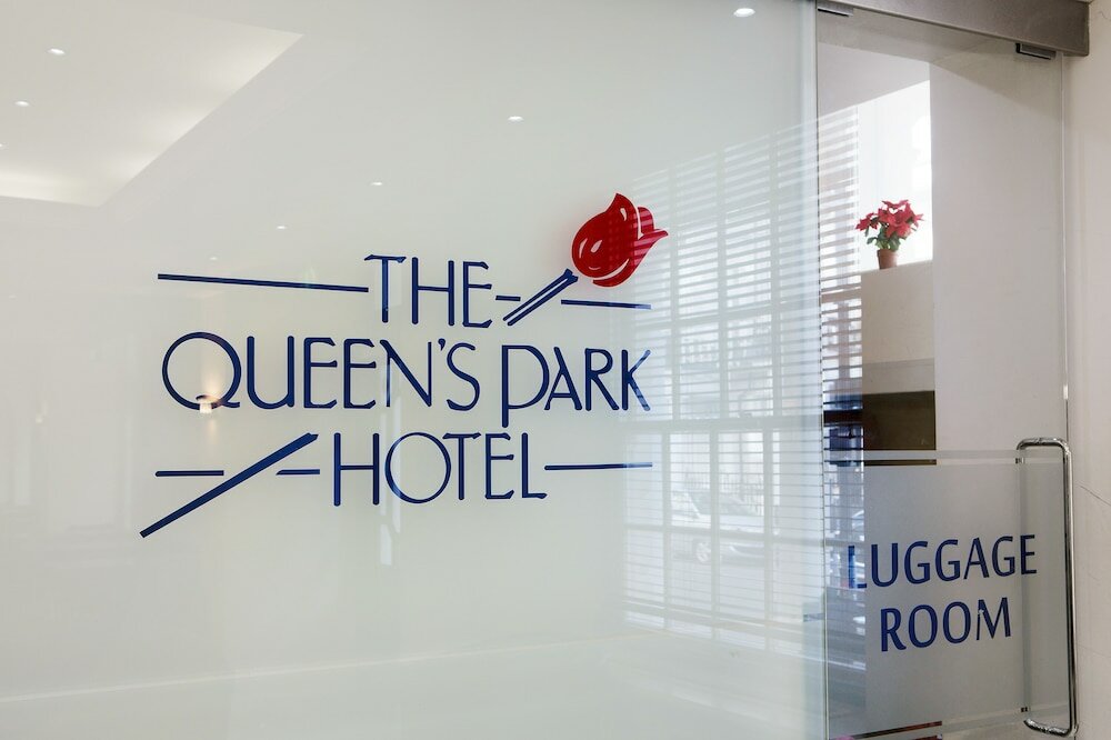 Фото Queens Park Hotel