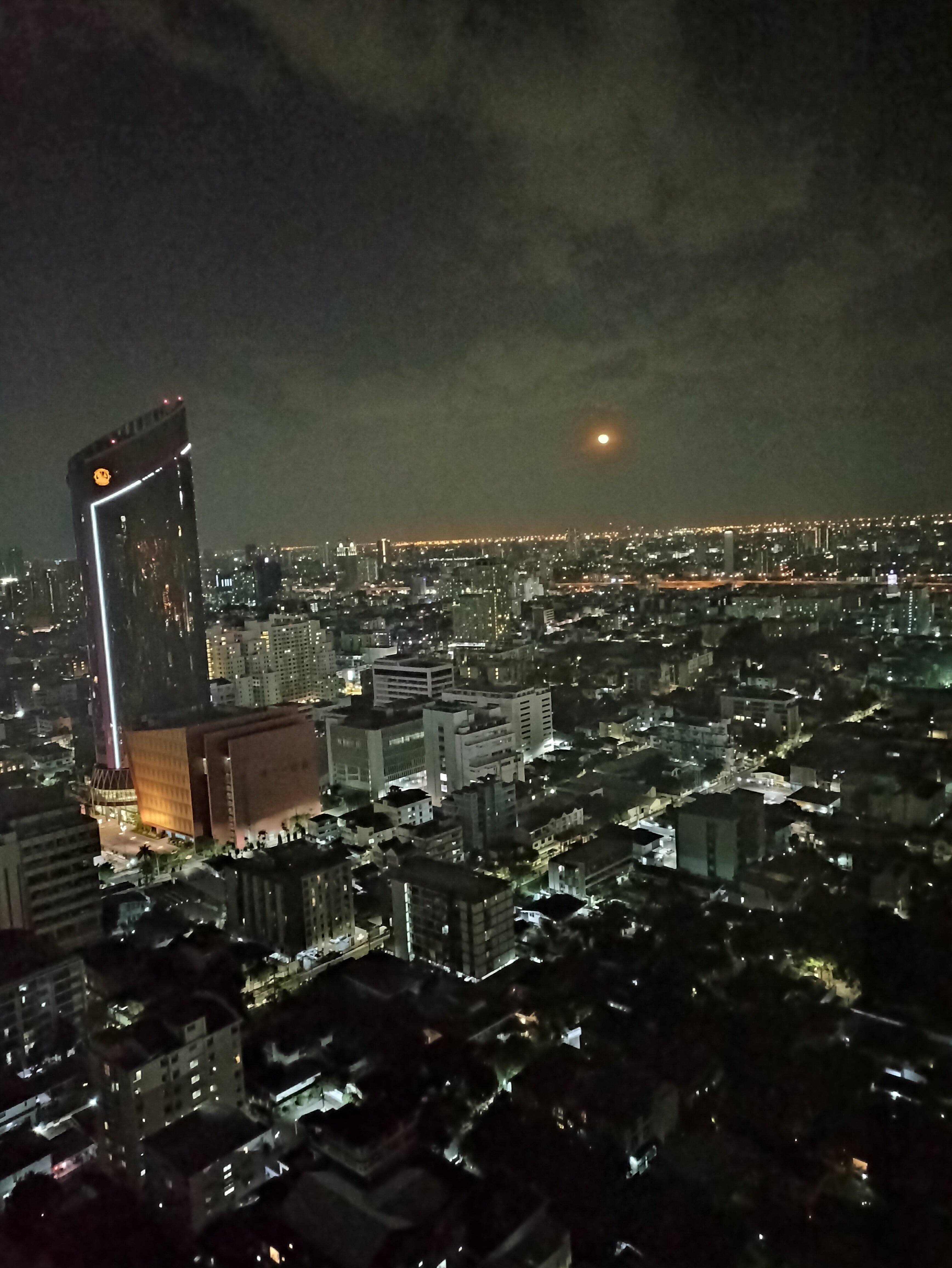 Фото The Quarter Ari by UHG