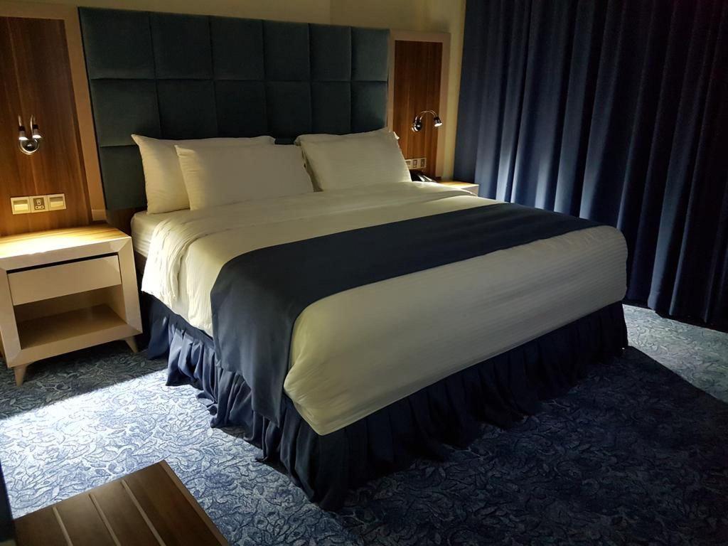 Фото Swiss Blue Hotel