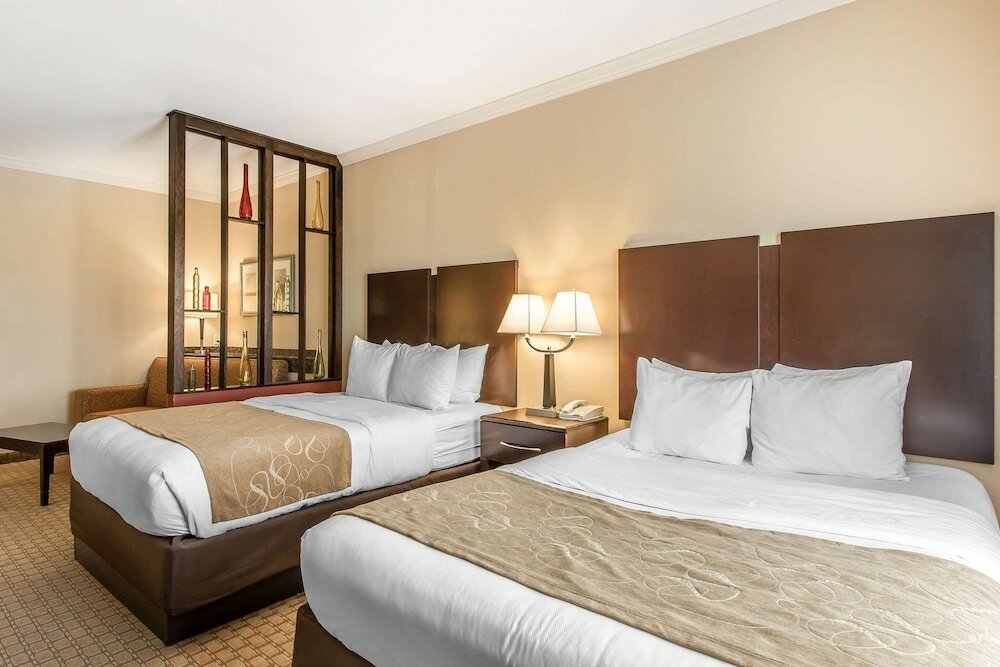 Фото Comfort Suites Lawton Near Fort Sill