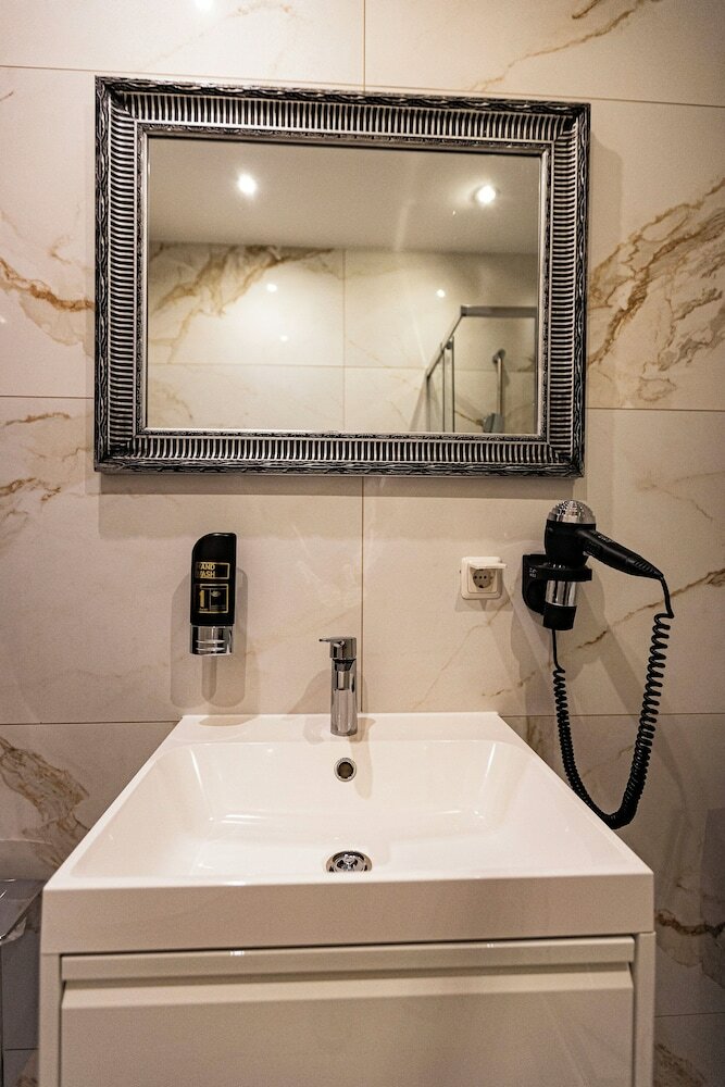 Фото Hotel & Apartments Klimt