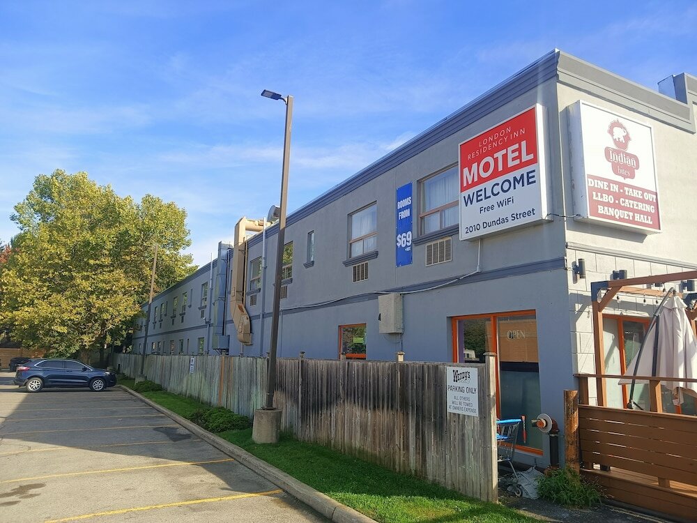 Фото London Residency Inn