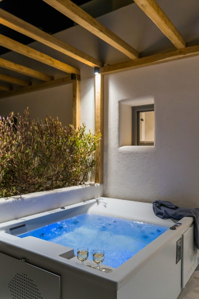 Фото Lemon Suites Santorini