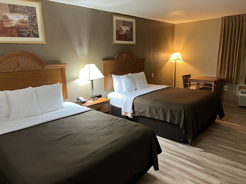 Фото Americas Best Value Inn Pharr