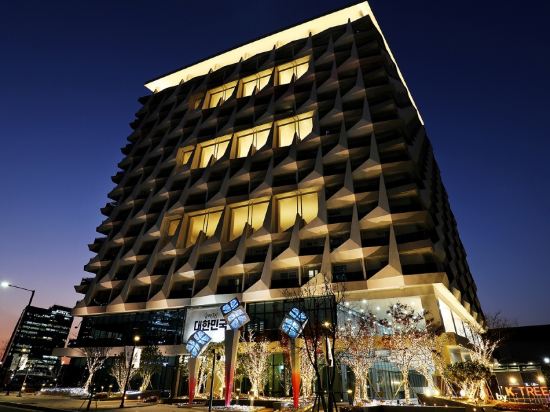 Фото Gloucester Hotel Kintex