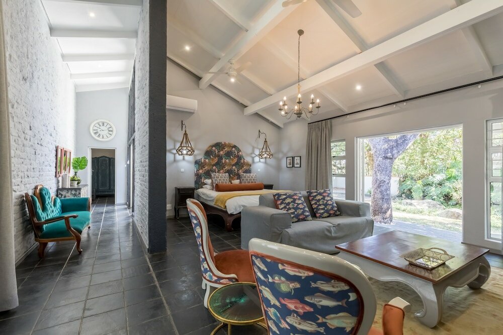 Фото La Roca Guesthouse