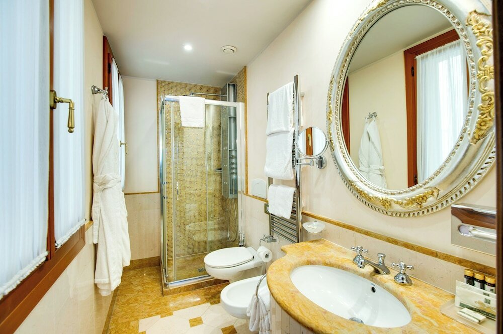 Фото Hotel Canal Grande
