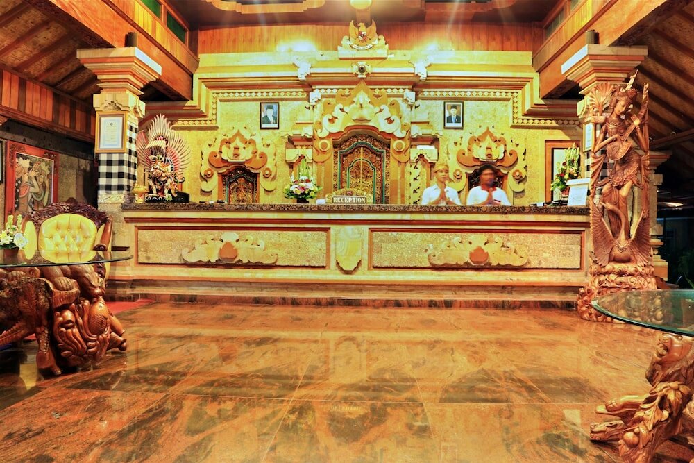 Фото Satriya Cottages