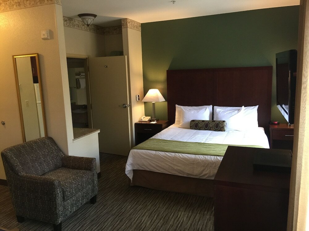 Фото Hawthorn Suites by Wyndham Rancho Cordova/Folsom