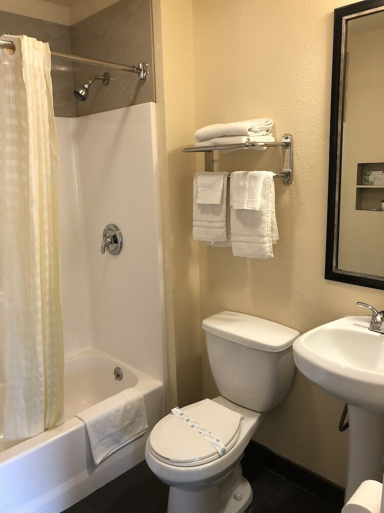 Фото Lamplighter Motel