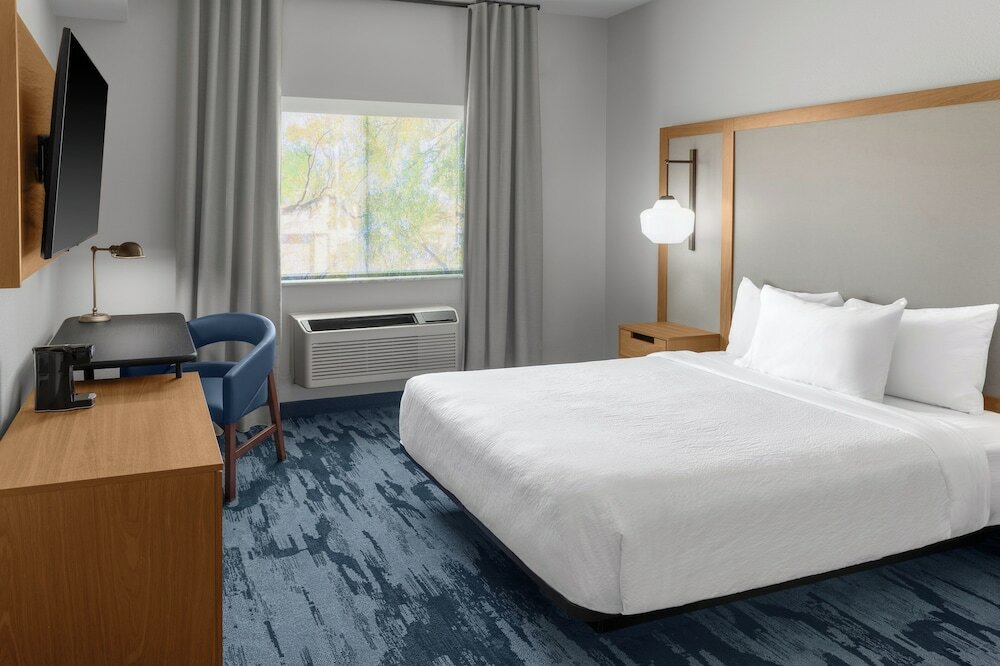 Фото Fairfield Inn & Suites by Marriott San Francisco San Carlos