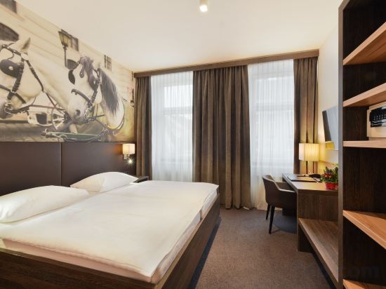 Фото Lucia Hotel