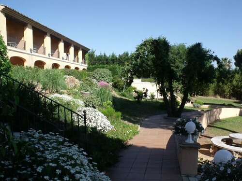 Гостиница La Romarine в Драгиньяне