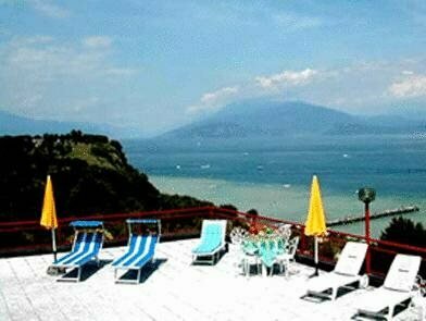 Внешний вид отеля Hotel Mon Repos в Сирмионе, фото 3