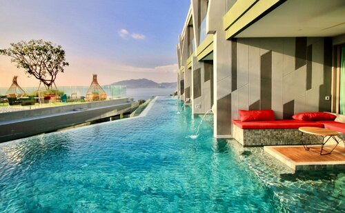 Гостиница Crest Resort & Pool Villas в Провинции Пхукет